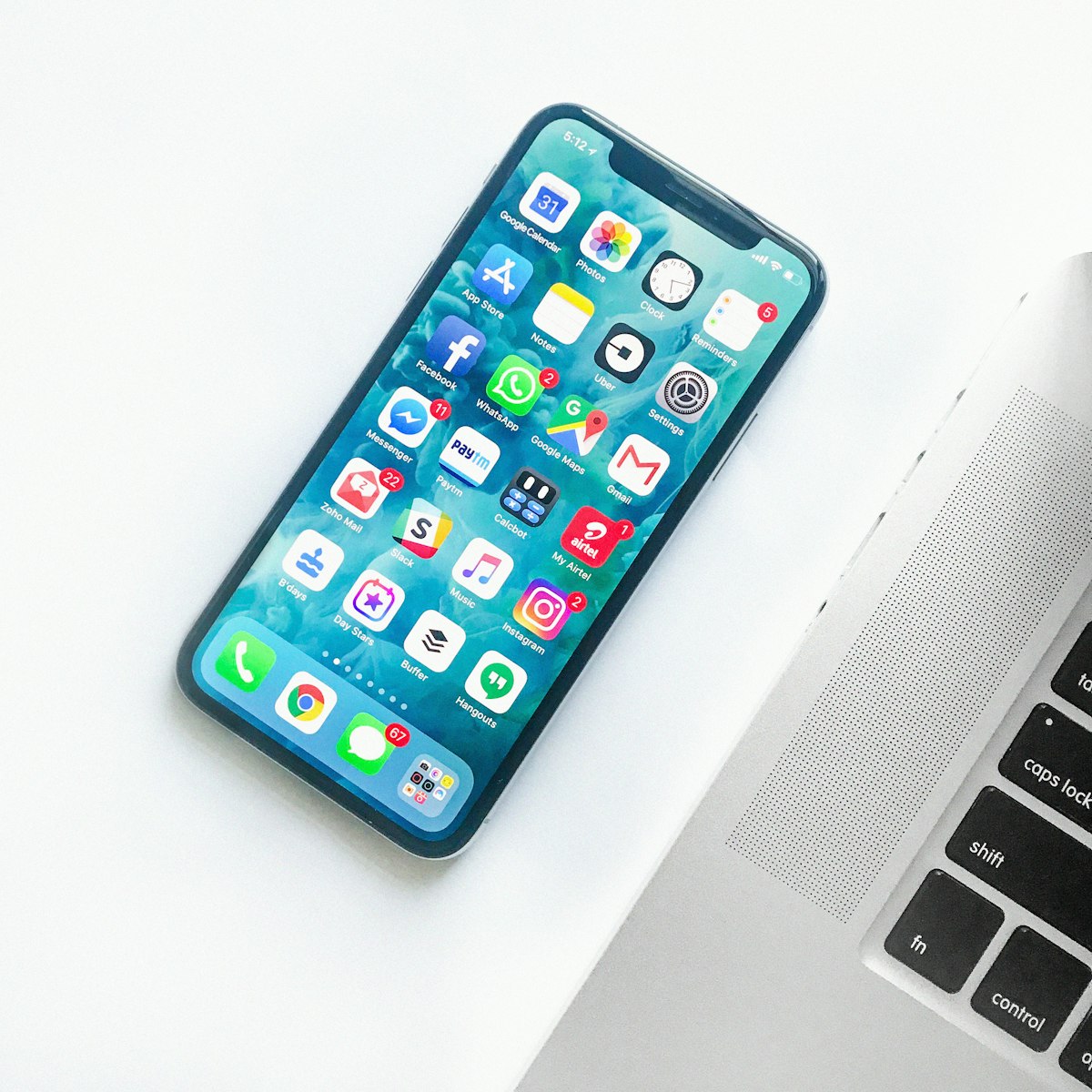iOS/Android 移动端安全：代理 App 权限、数据保护与隐私配置
